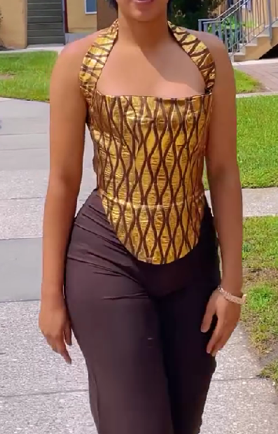 Neck Slimming Fishbone Tank Top
